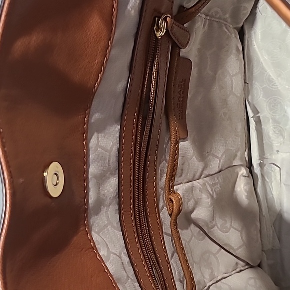 Michael Kors Bag - Picture 7 of 7